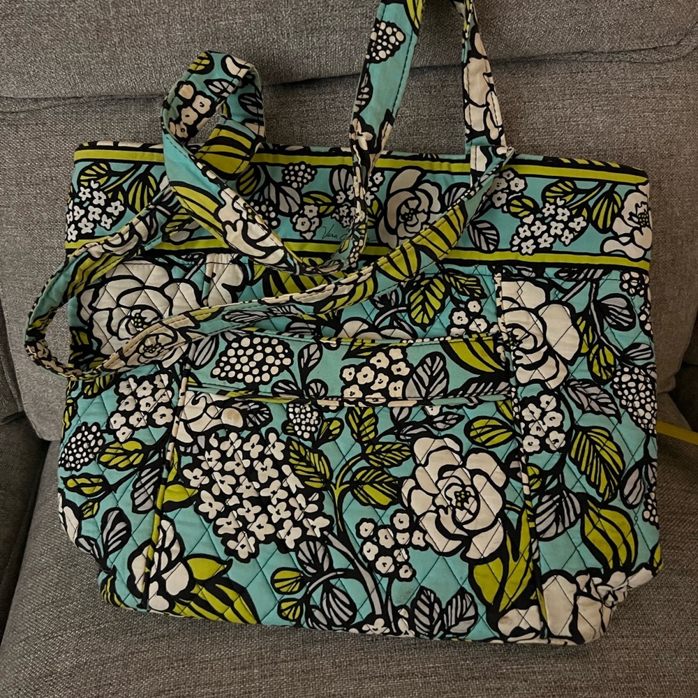 Vera Bradley travel tote